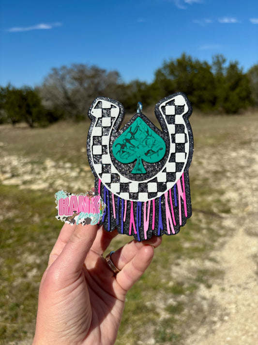 Checkered Horseshoe Spade