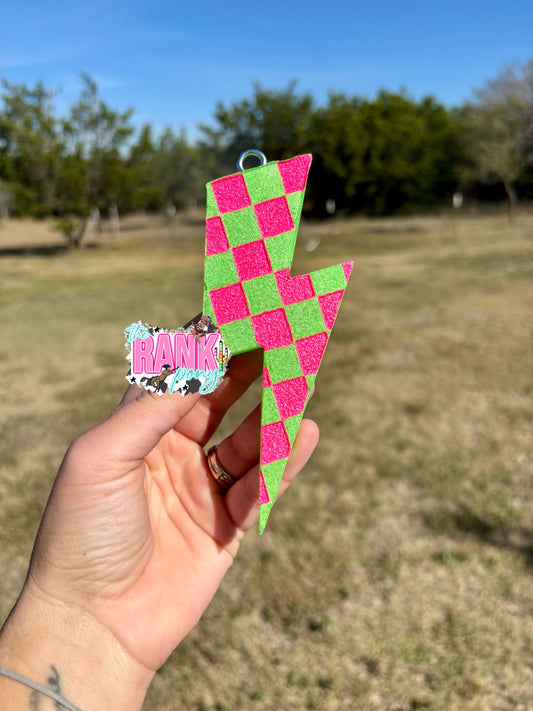 Checkered Bolt *Pineapple Whip*