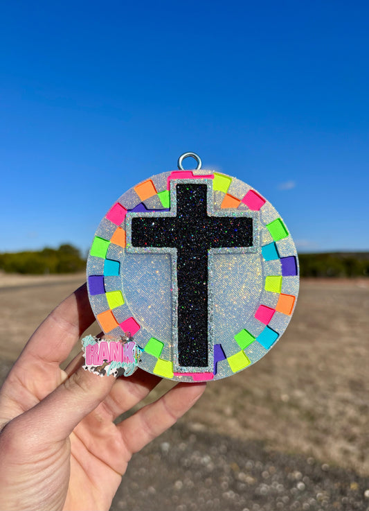 Checkered Cross Circle