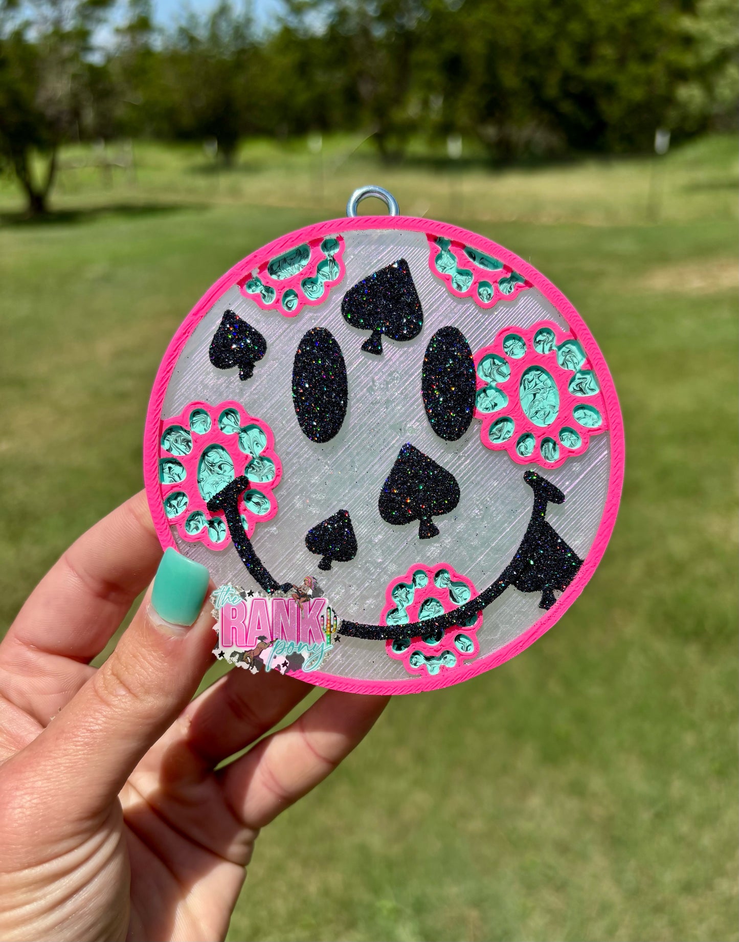 Concho Spade Smiley