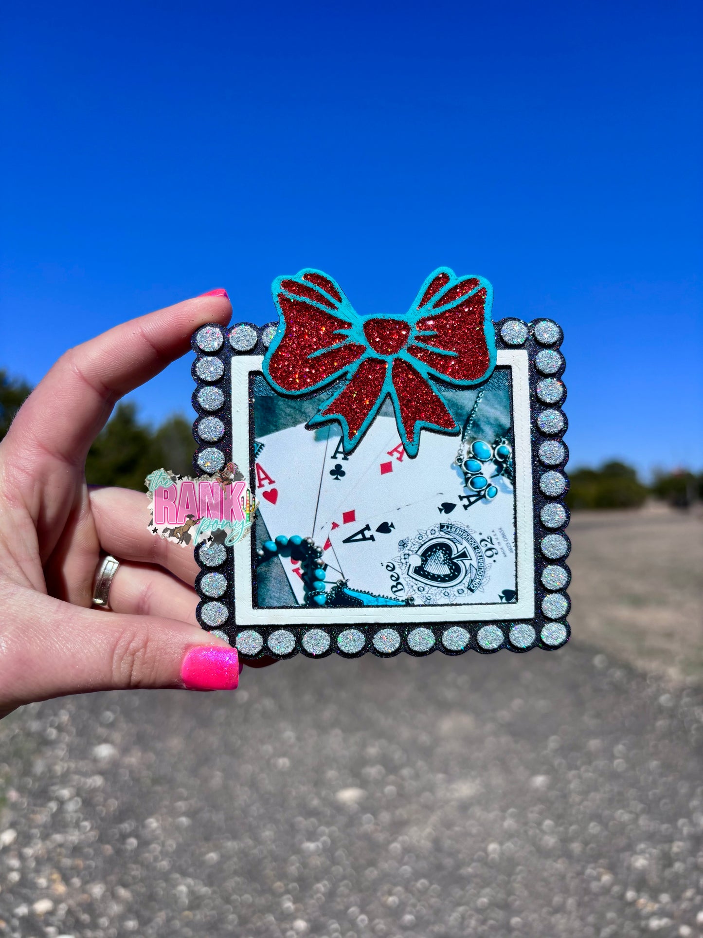 Ace Cards Bow Frame *Pink Pistols*